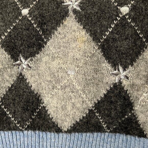 Vintage Pringle Of Scotland Argyle V-Neck Peppy Tennis Sweater Prep Embroidered - Picture 6 of 8